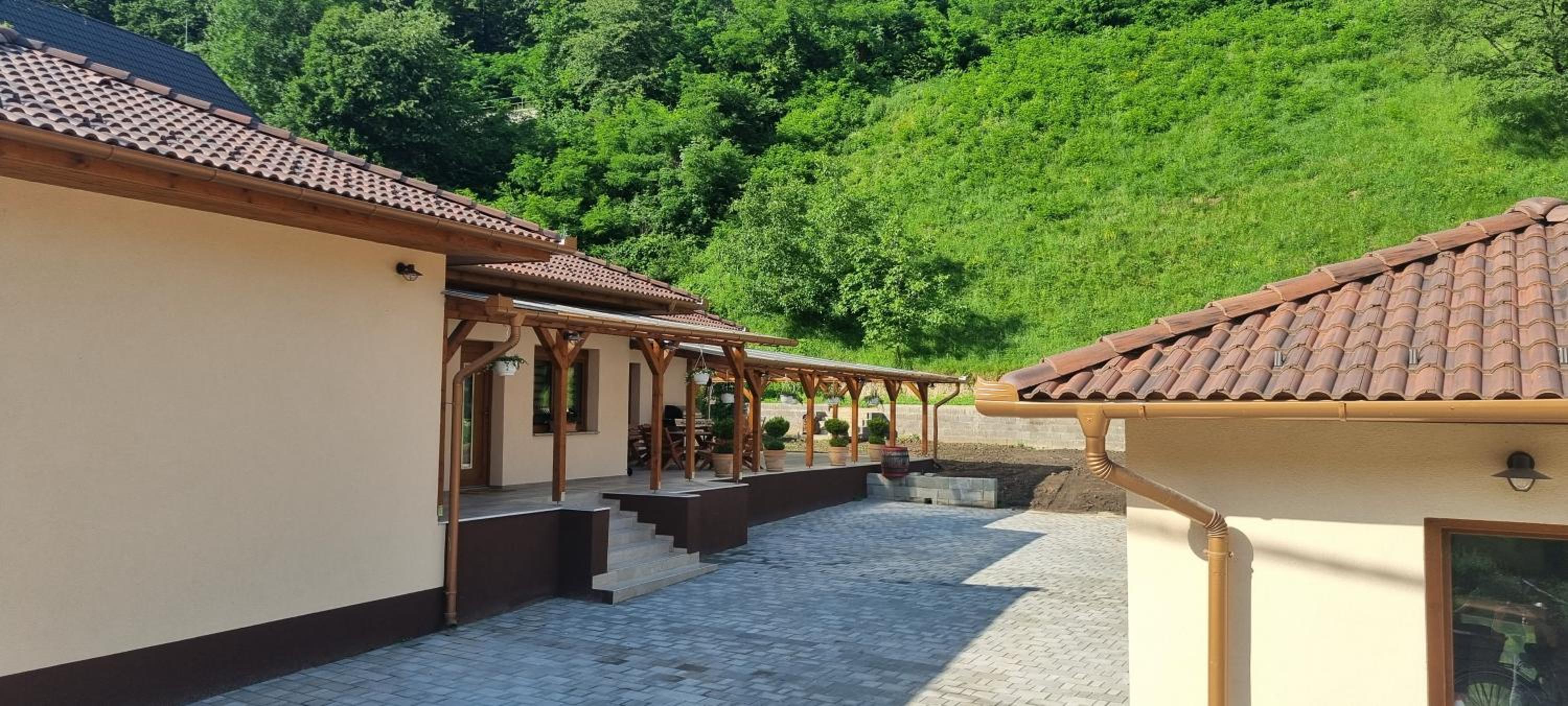 HŐS Vendégház MISKOLC -önálló vendégház, mely csak az Önöké