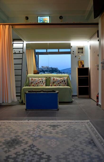 Acropolis Panoramic Studio