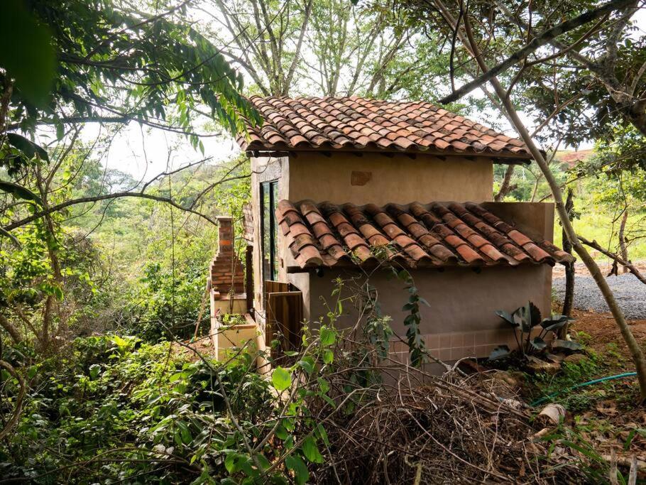 La Casita del Bosque, Minicasa totalmente equipada, con tina y agua caliente