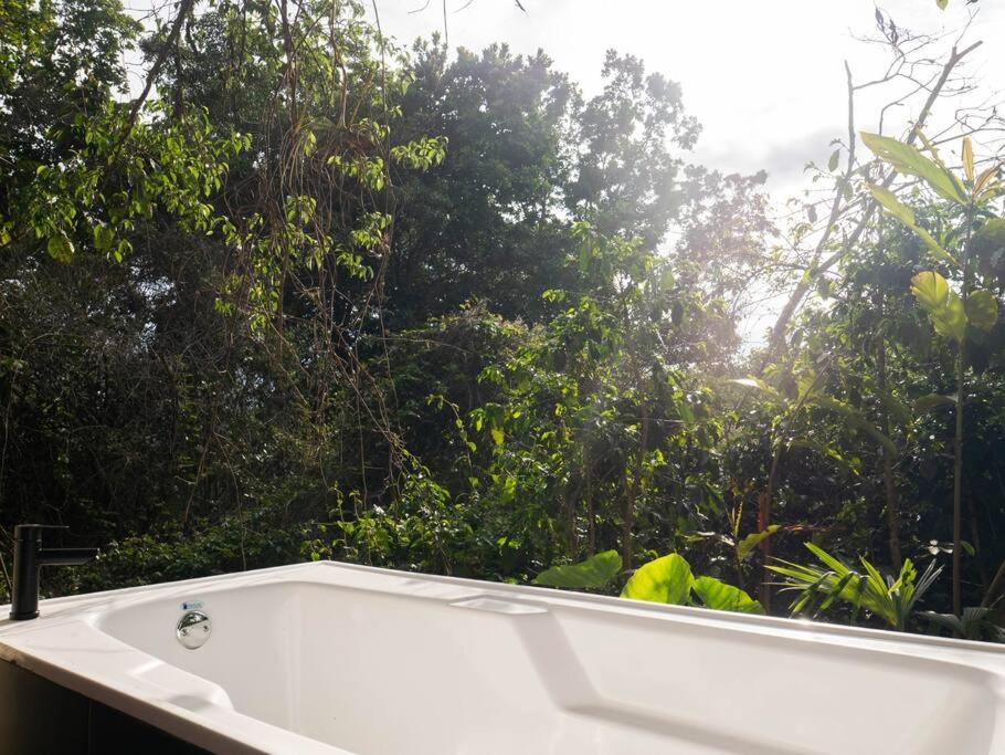 La Casita del Bosque, Minicasa totalmente equipada, con tina y agua caliente