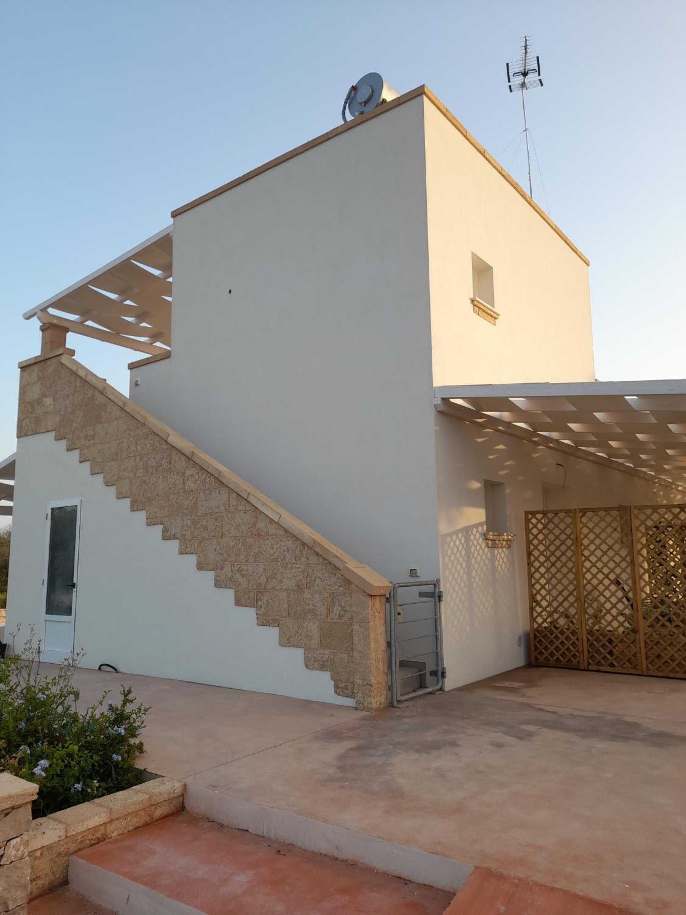 B&B MARRELLA view 3
