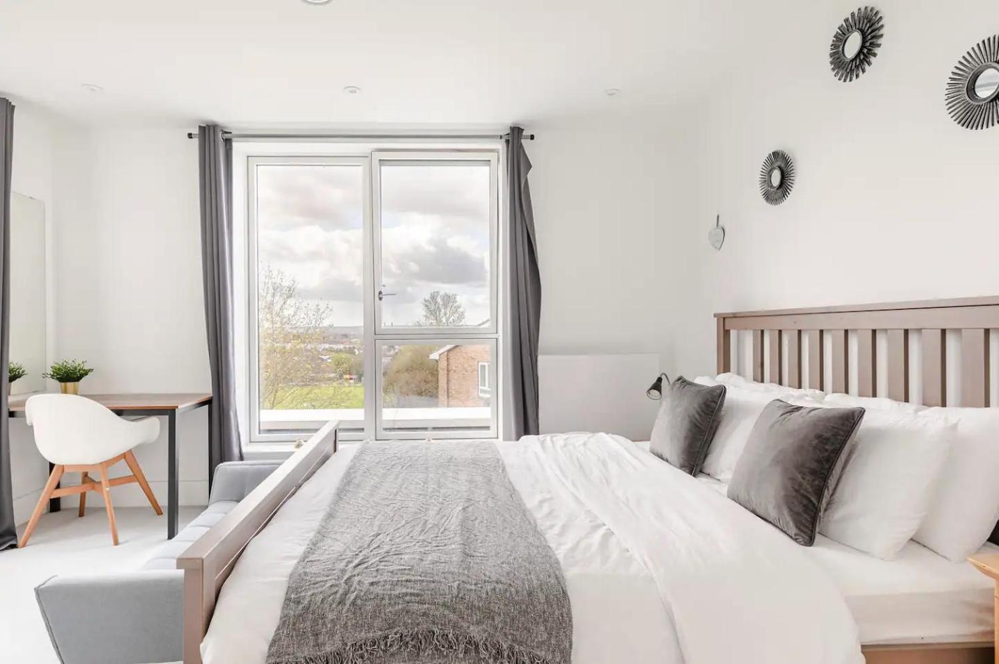 A Modern Lavish En-suite Bedroom