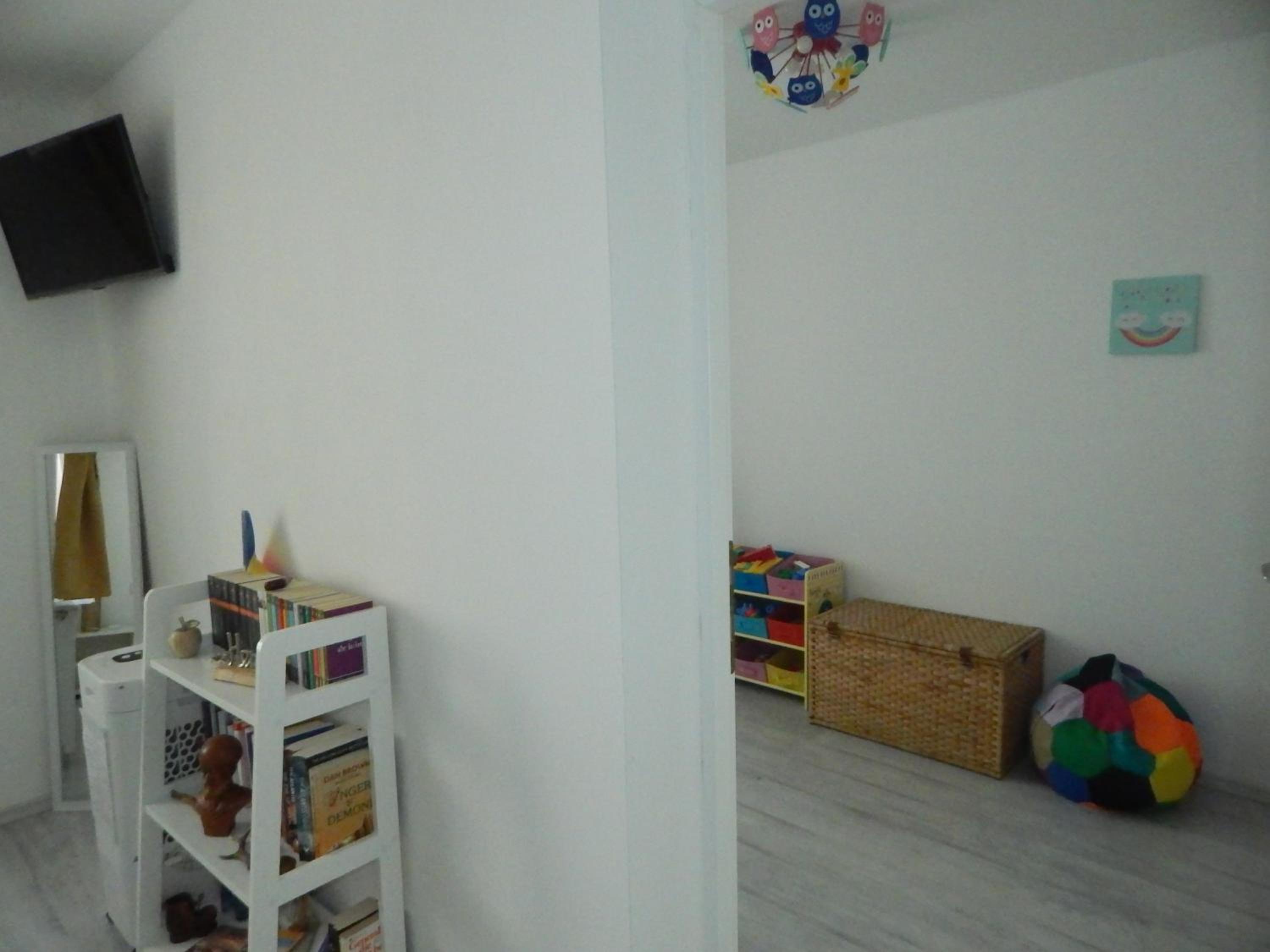 Photo 57