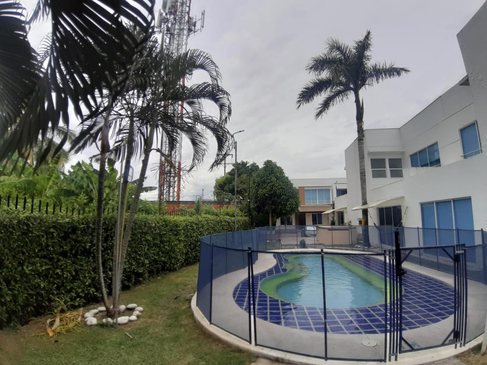 CASA EN GIRARDOT