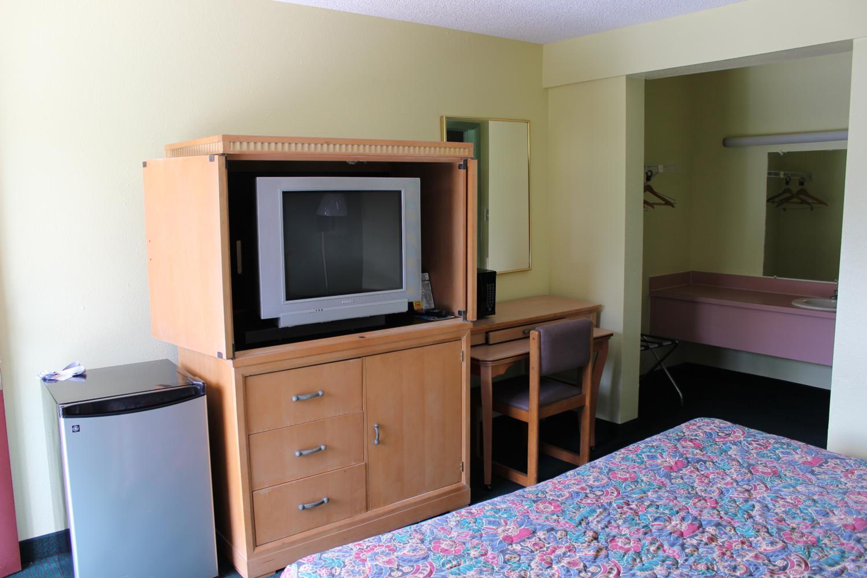 Travelers Inn Gainesville