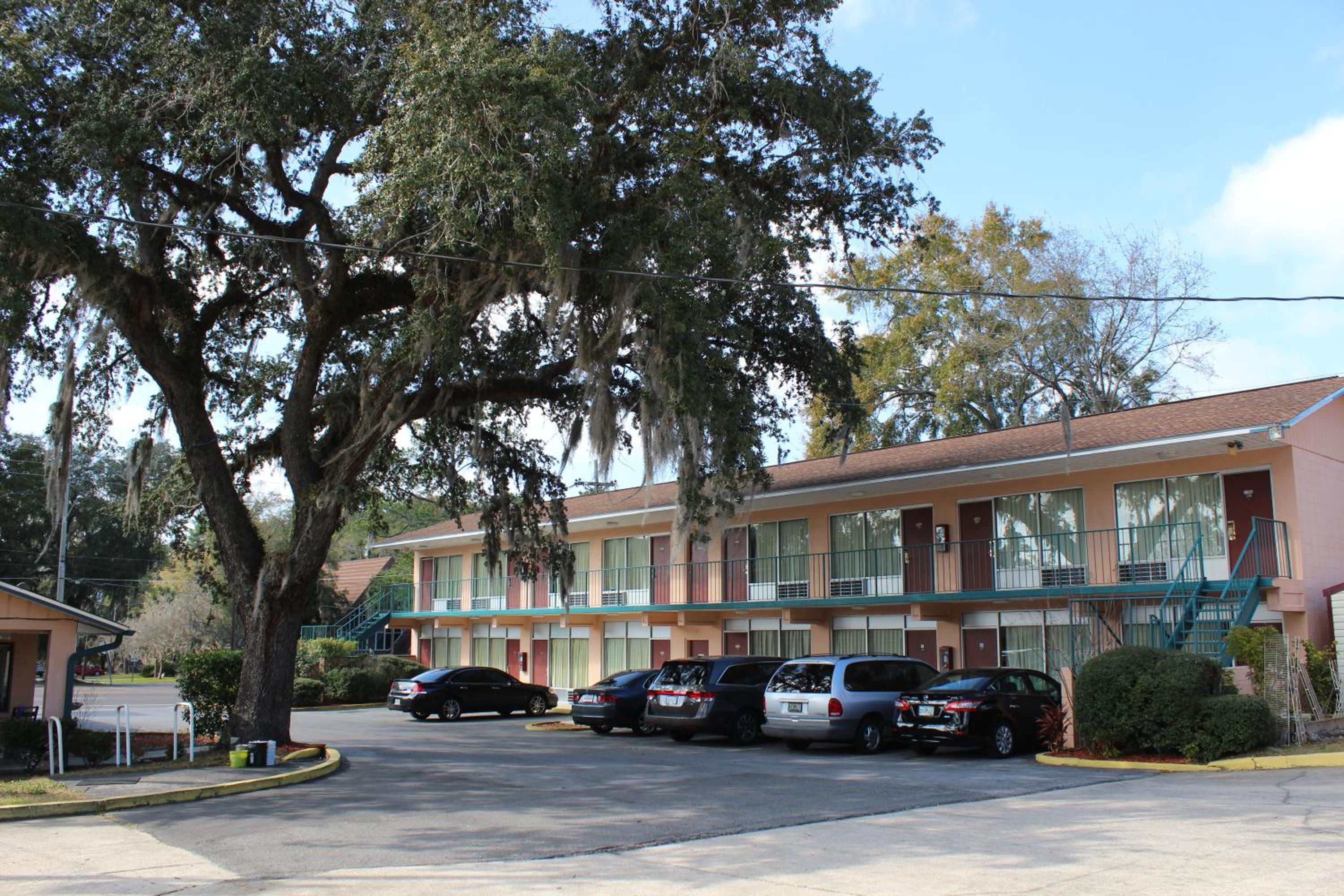Travelers Inn Gainesville