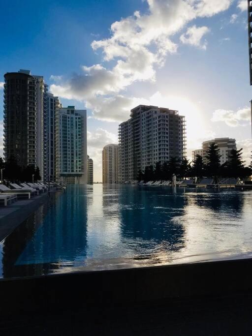 Iconbrickell