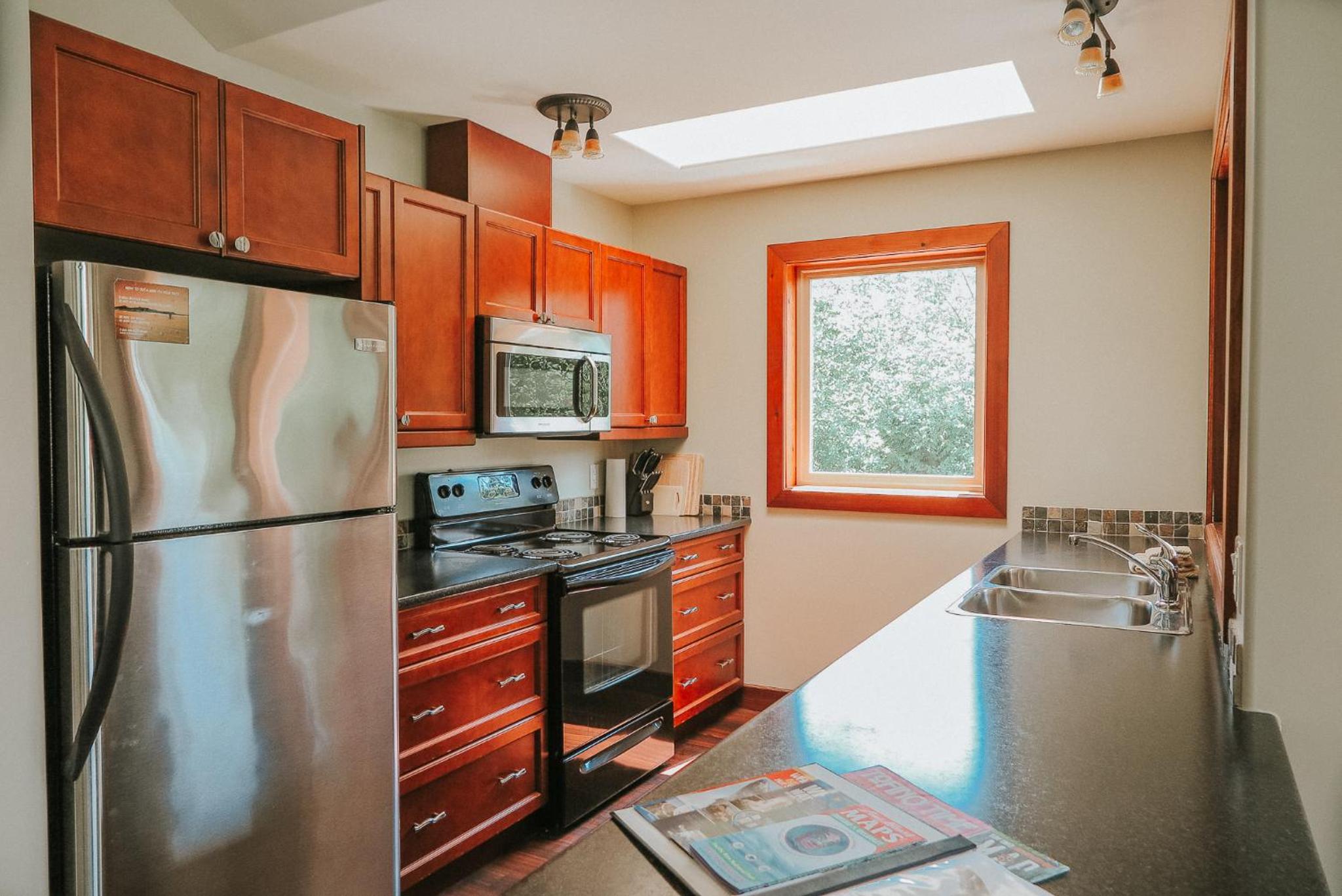 Tofino Vacations - Cobble Wood and Bird Sanctuary Guest Houses - Property Image 109