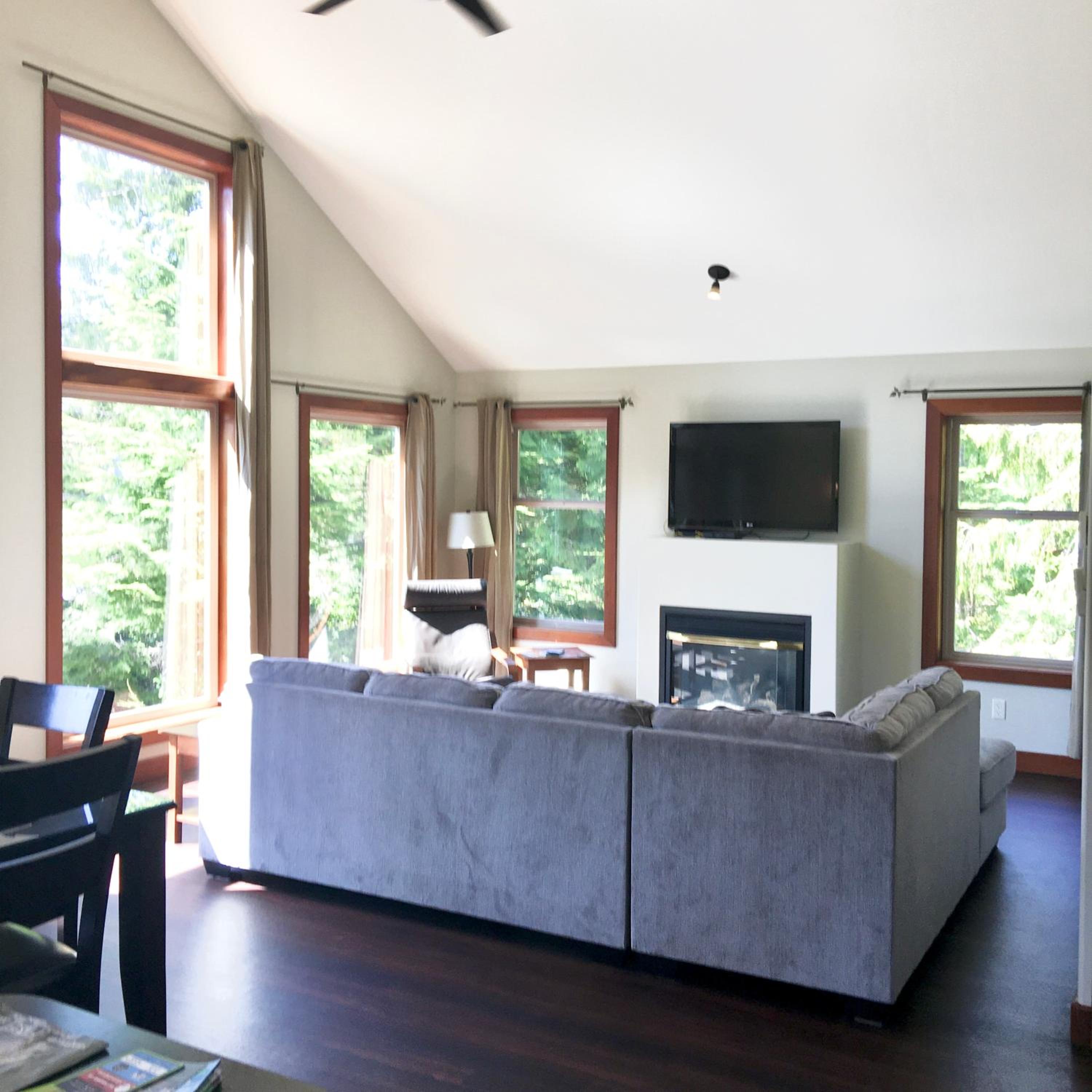 Tofino Vacations - Cobble Wood and Bird Sanctuary Guest Houses - Property Image 107