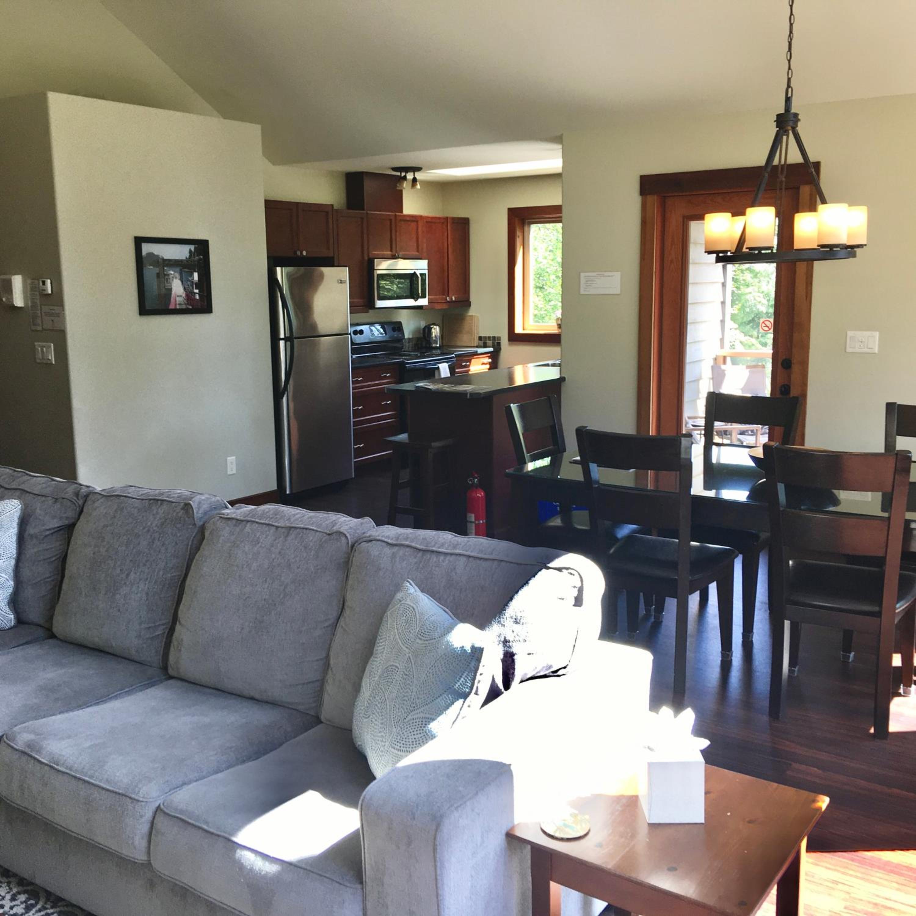 Tofino Vacations - Cobble Wood and Bird Sanctuary Guest Houses - Property Image 110