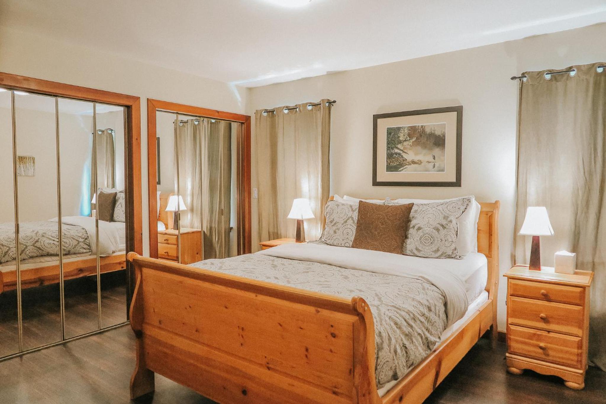 Tofino Vacations - Cobble Wood and Bird Sanctuary Guest Houses - Property Image 111