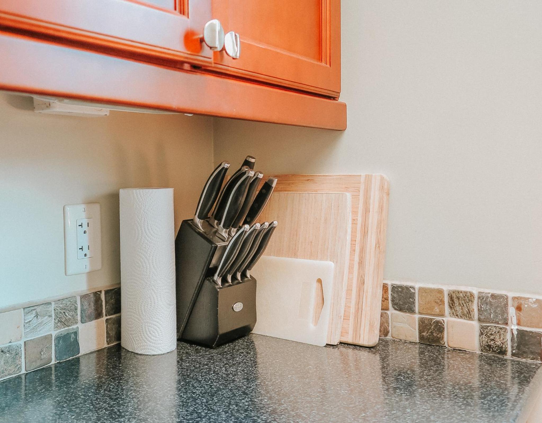 Tofino Vacations - Cobble Wood and Bird Sanctuary Guest Houses - Property Image 117