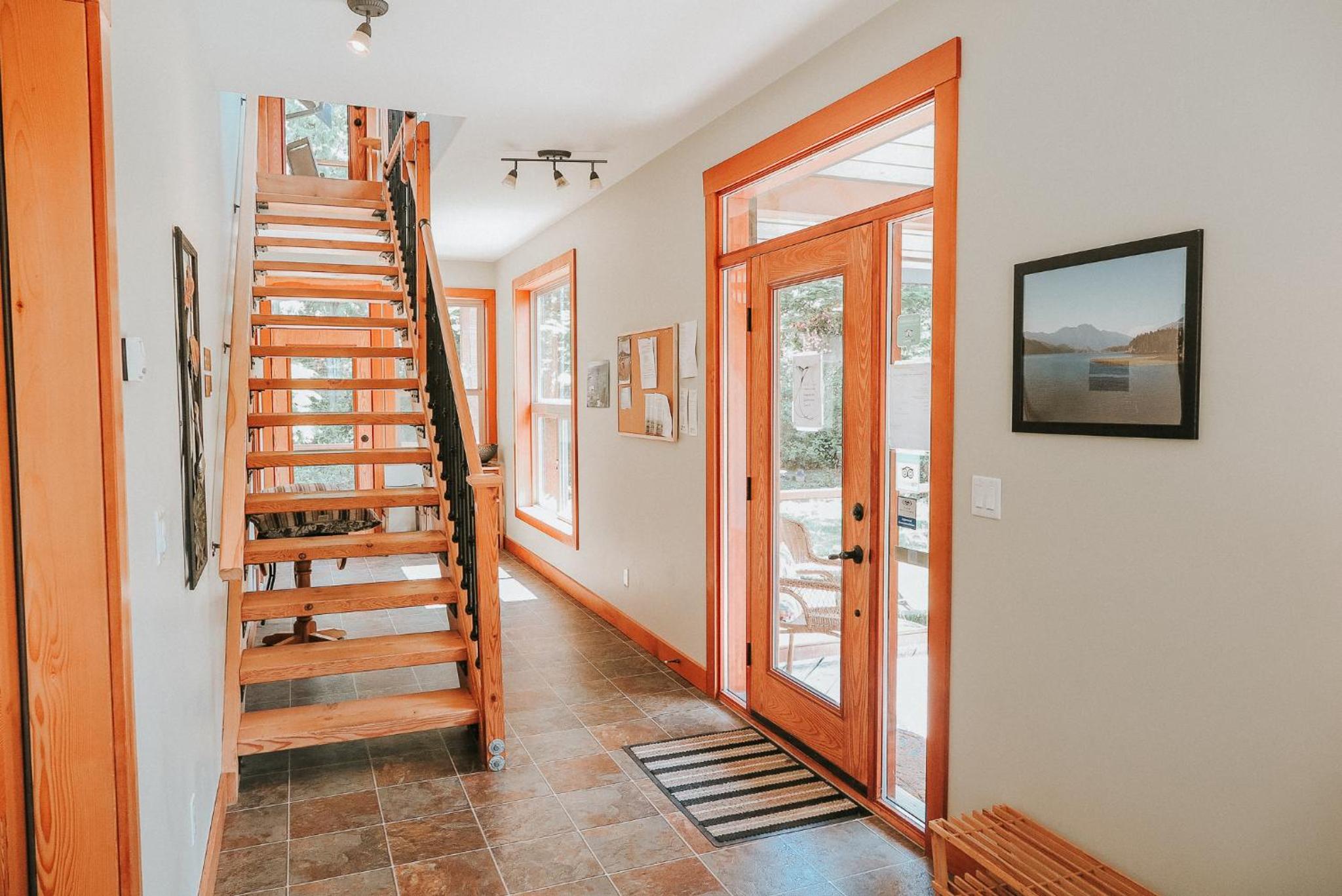 Tofino Vacations - Cobble Wood and Bird Sanctuary Guest Houses - Property Image 116