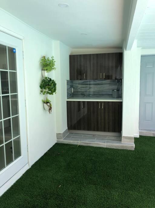 Luxury Vacation House in Miami’s Center!