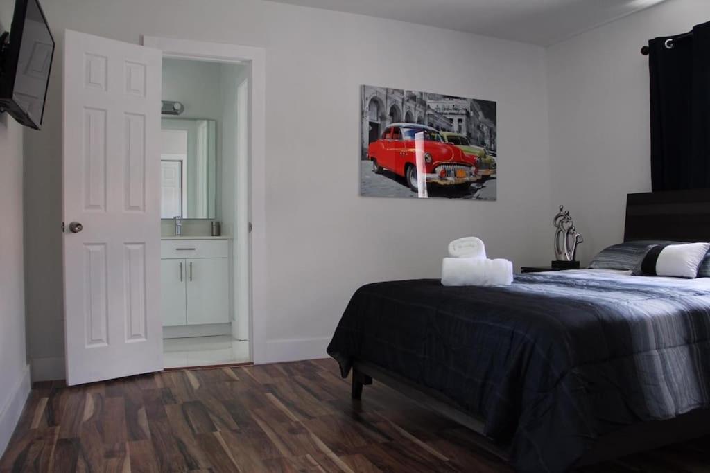 Luxury Vacation House in Miami’s Center!