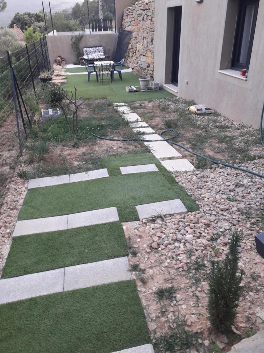 Photo 10