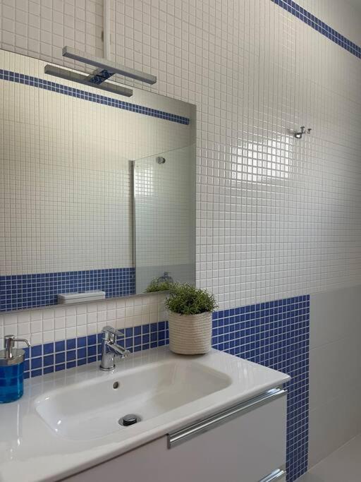 CASA MESANA Nuevo cama King size en playa con AIRE ACONDICIONADO