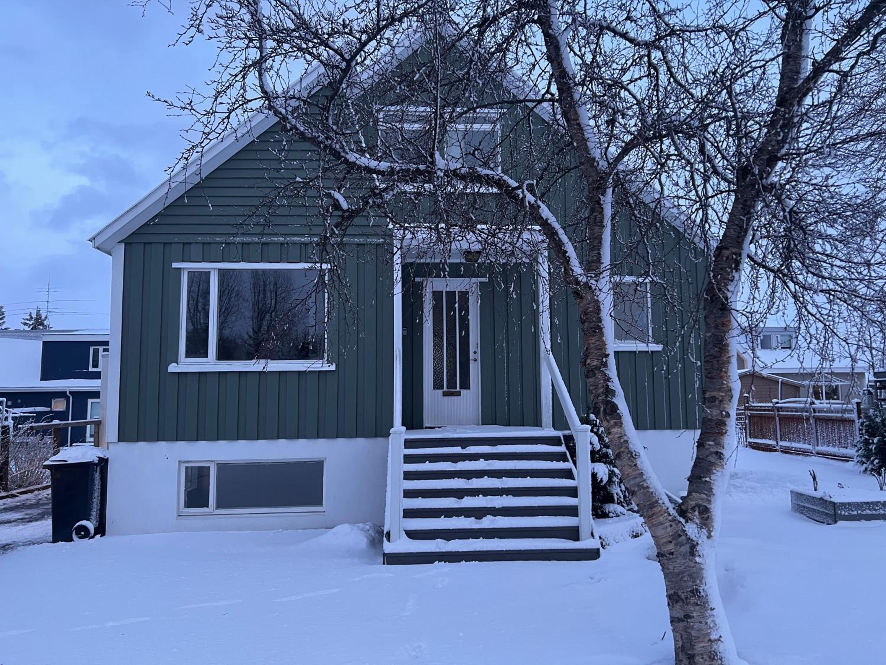 LL Properties - Spacious Historic Home