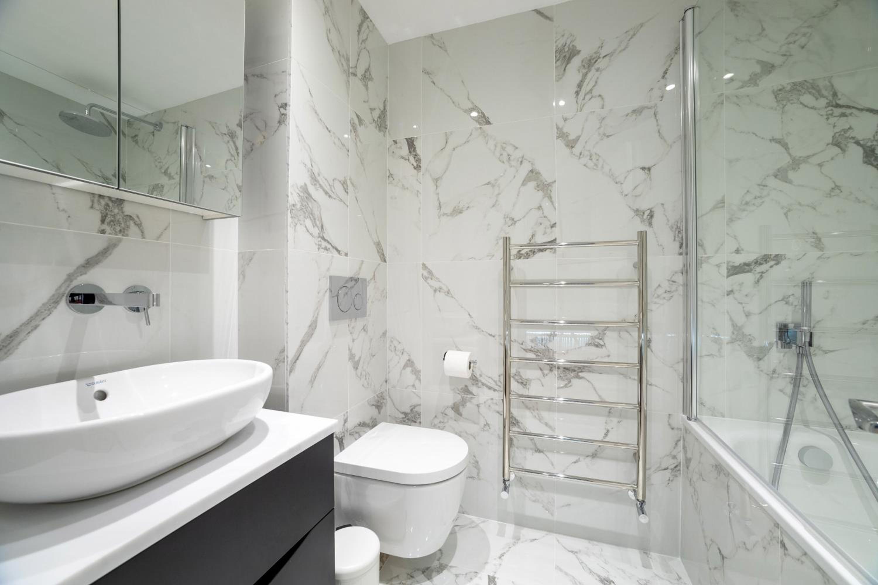 3 Bedroom flat with Terrace in Central London