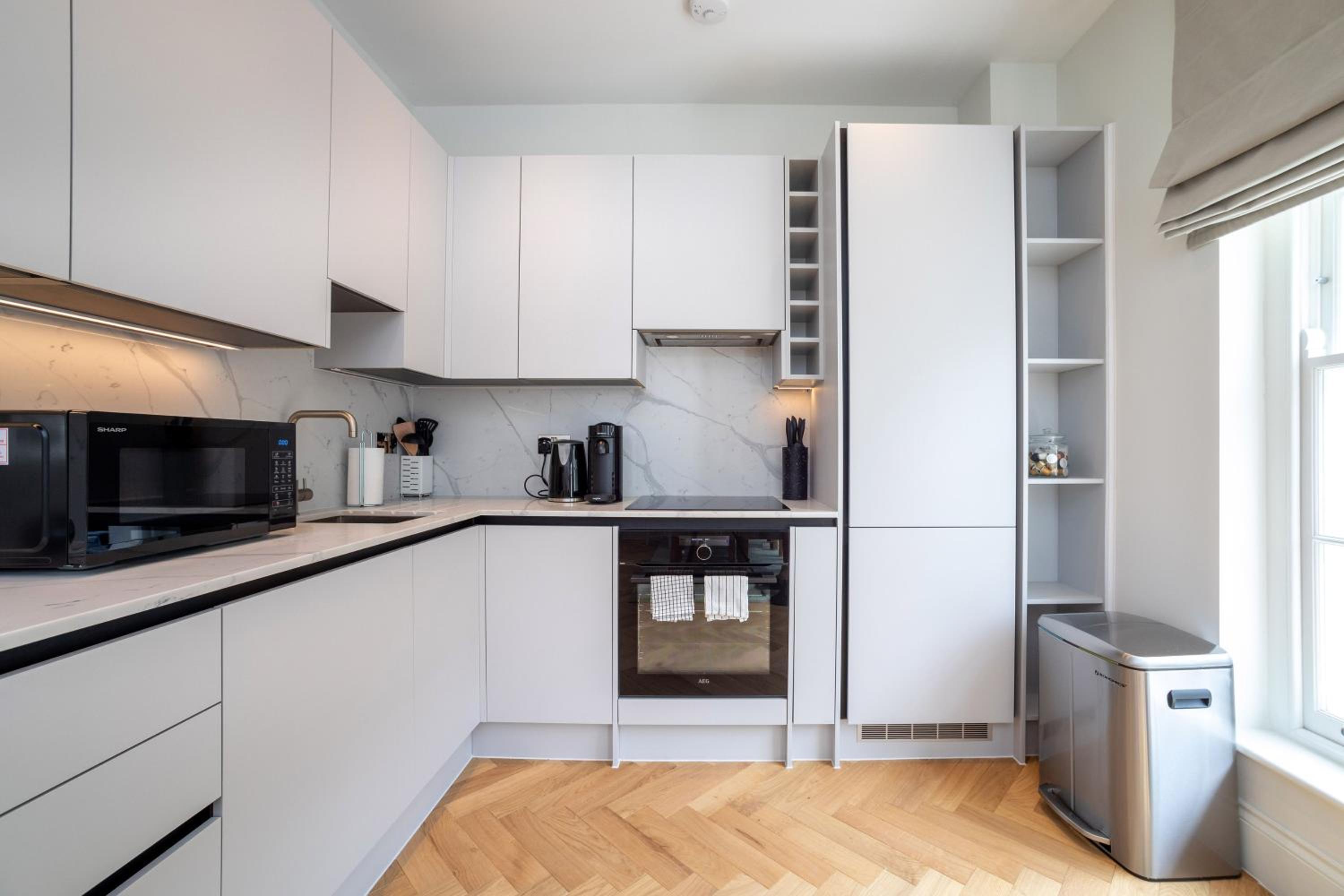 3 Bedroom flat with Terrace in Central London