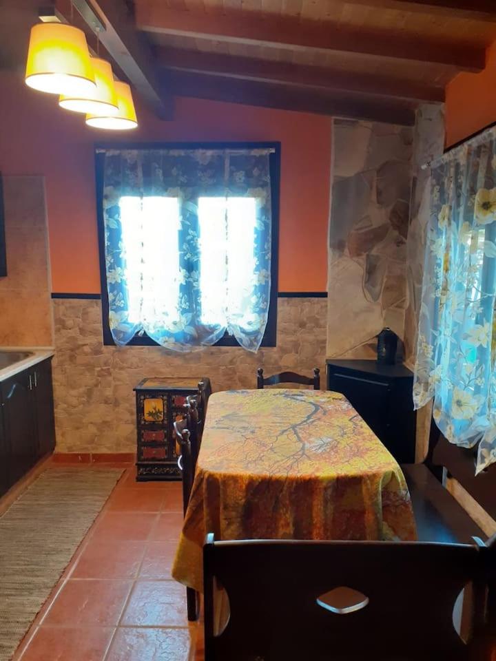 Finca con dos casas rurales