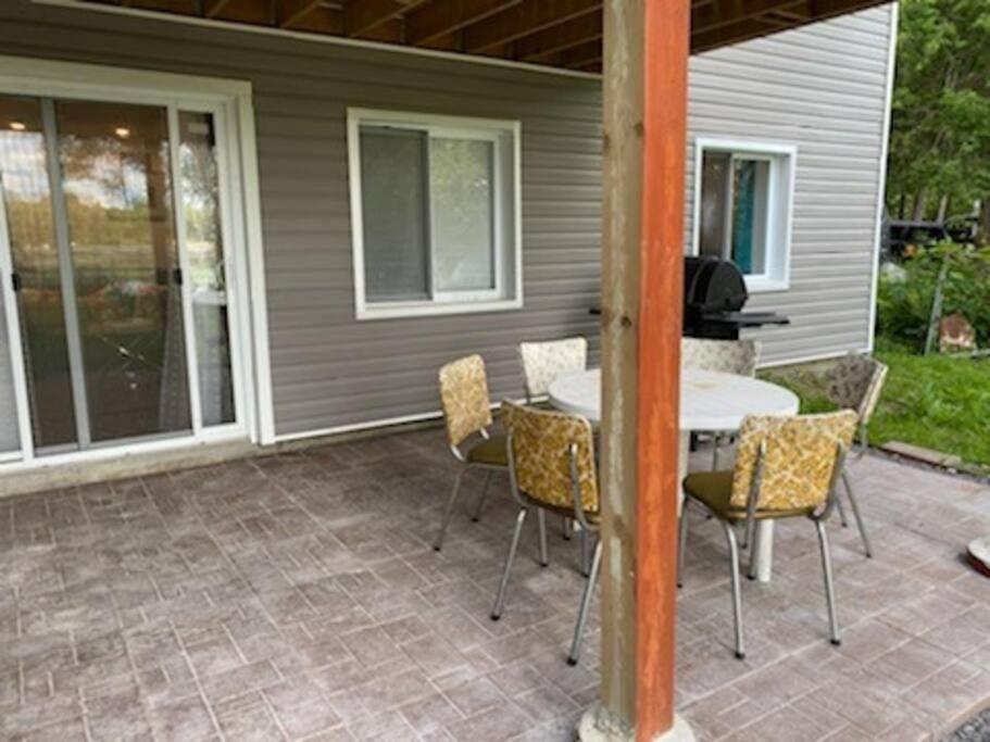 Pigeon Lake Cottage