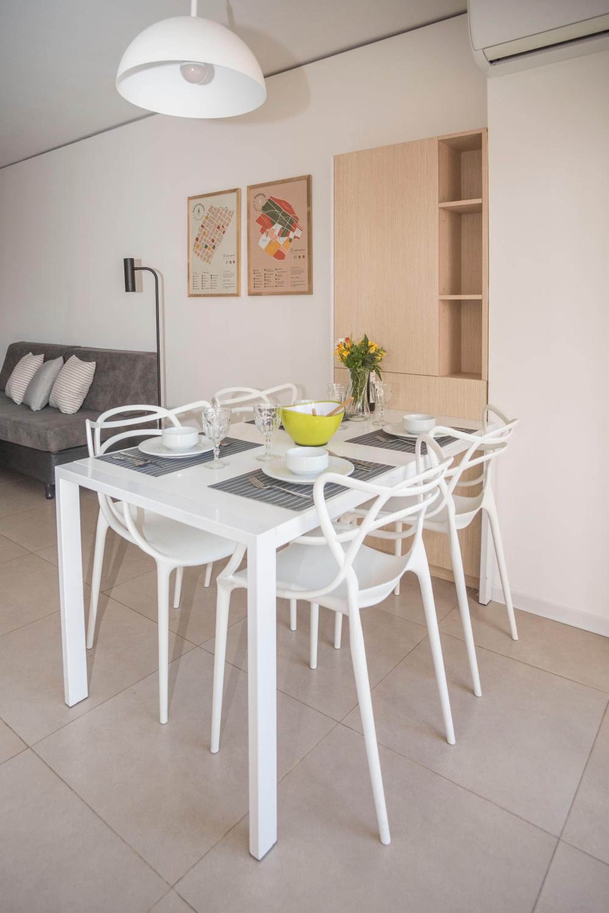 Grid Suites Charcas