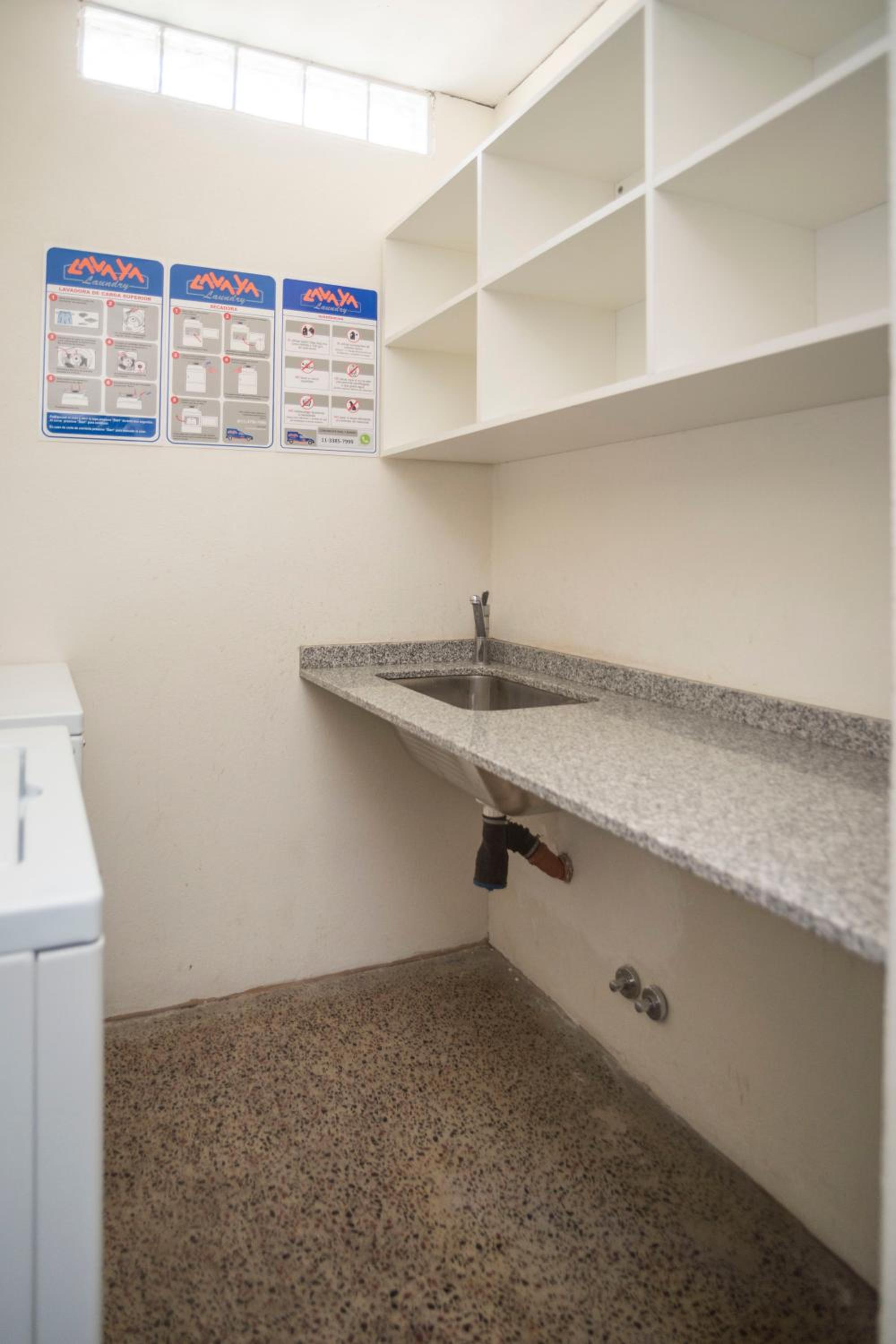 Grid Suites Charcas