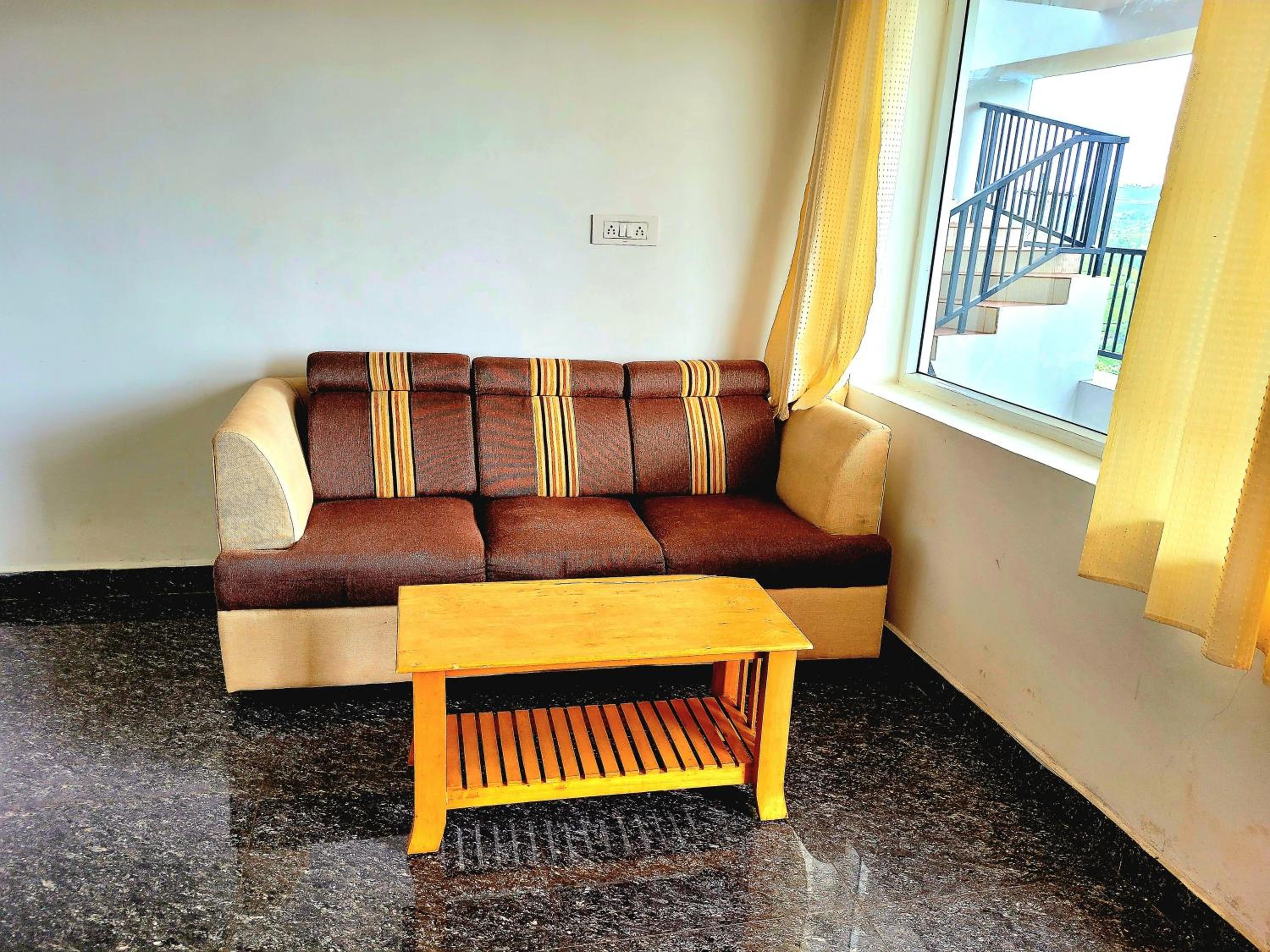Mist Valley Rooms Ooty - Private estate view 5