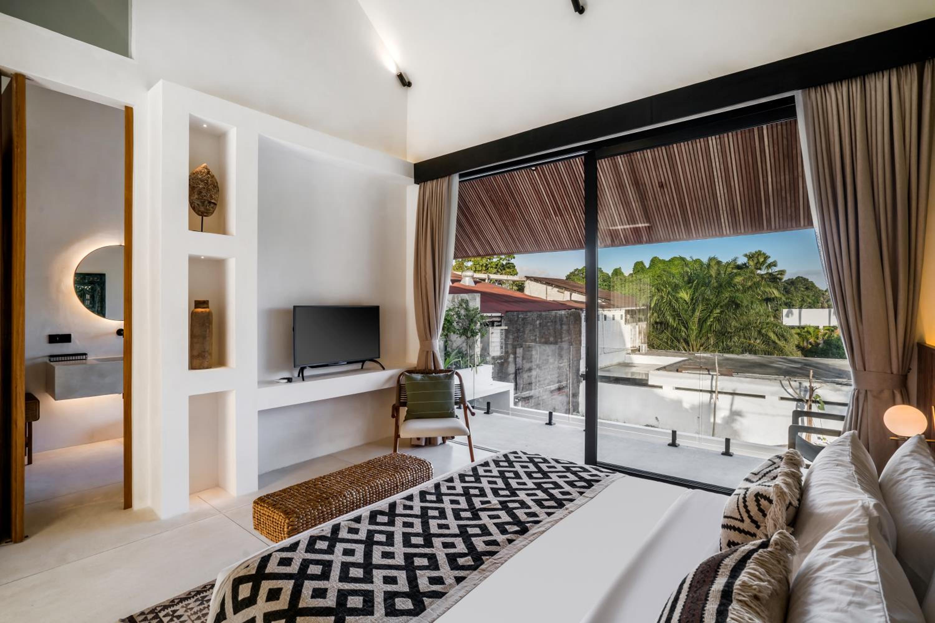 Villa Casa Laetitia by BaliSuperHost photo 2