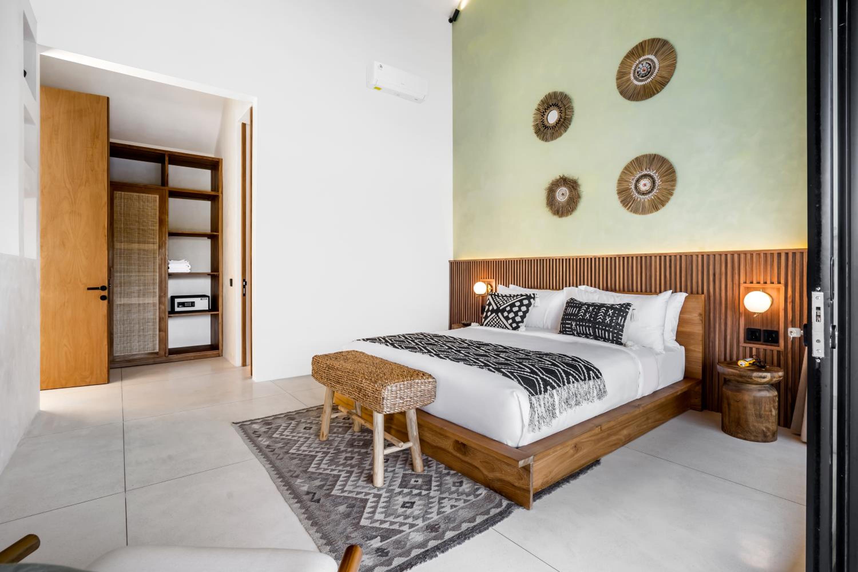 Villa Casa Laetitia by BaliSuperHost photo 3