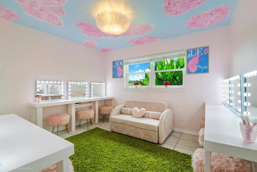 Pretty in Pink - Pool - Vanity Area - Coffee Nook