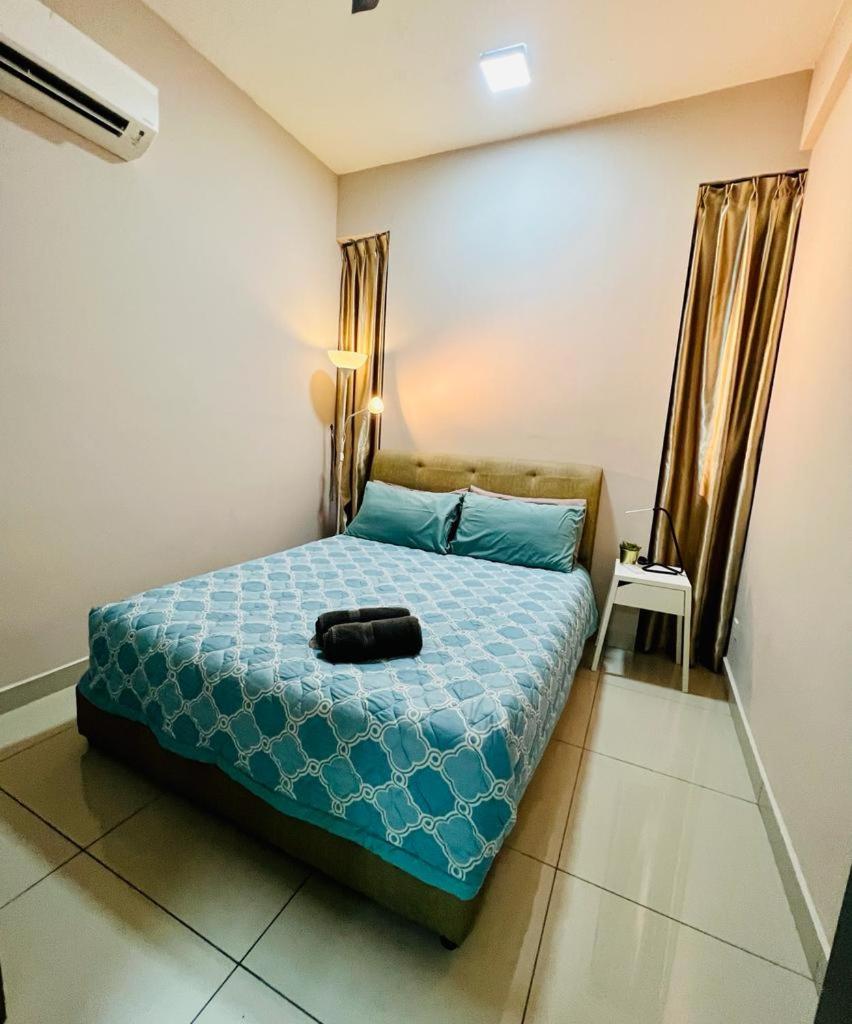 Aira Suite JB Near CIQ
