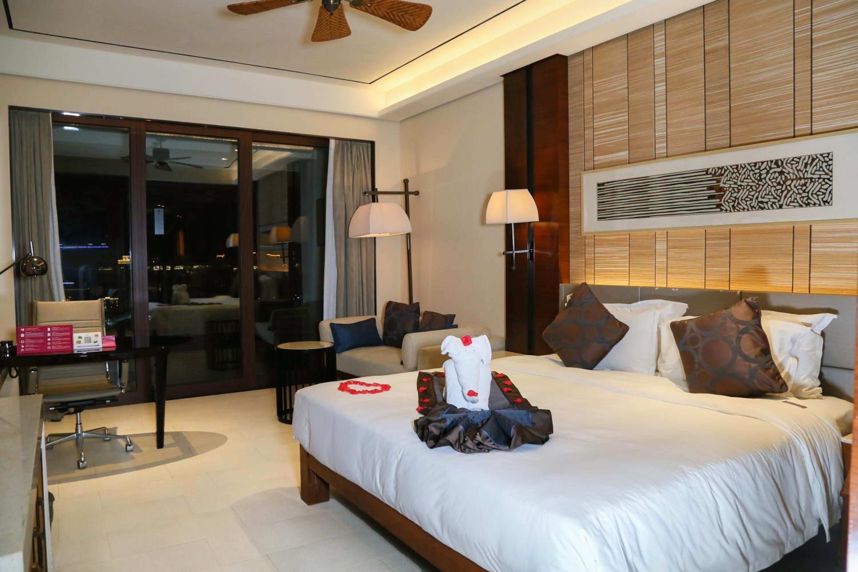 Crowne Plaza Sanya City Center by IHG