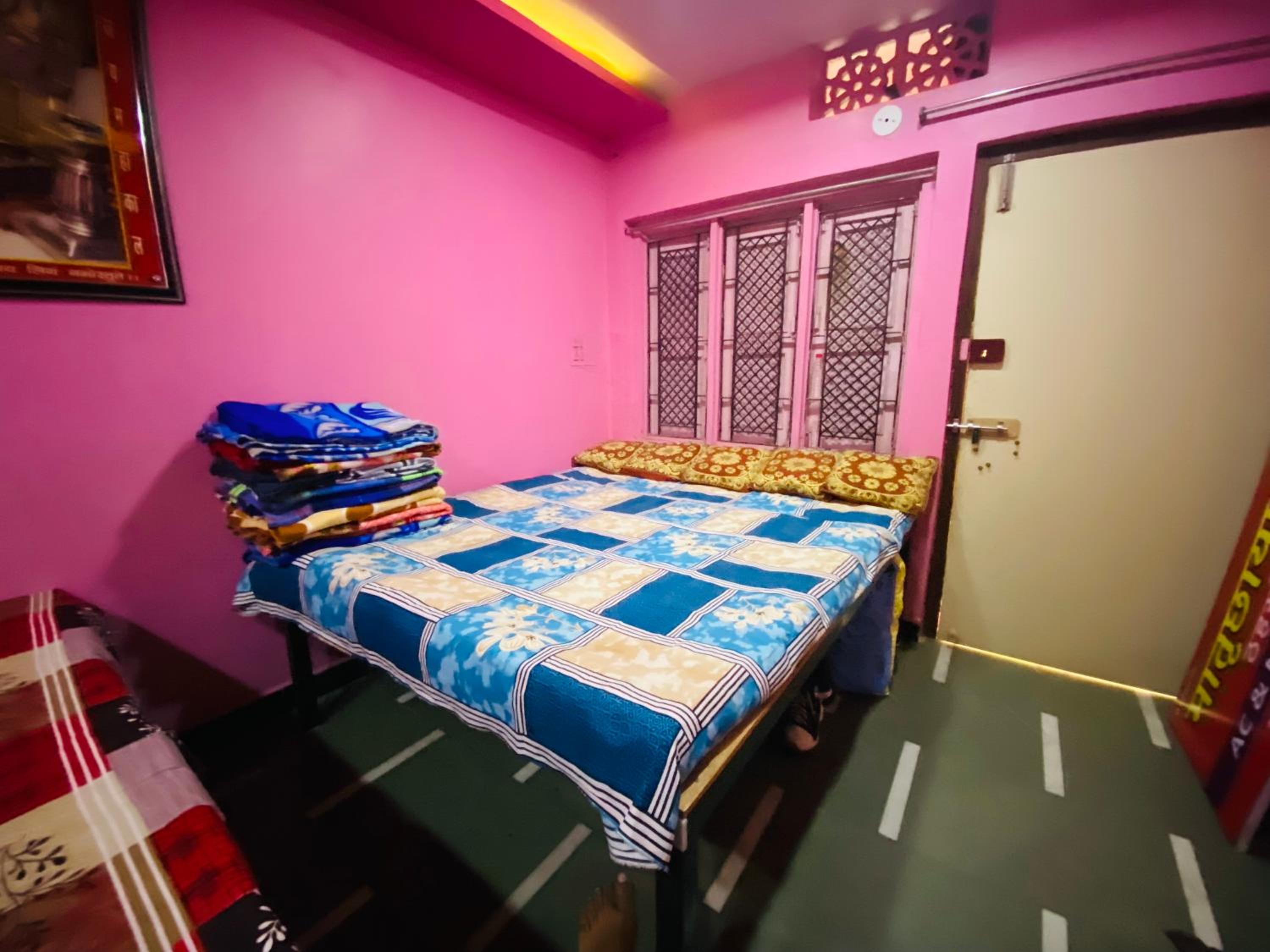 Matra chhaya guest house(near mahakal temple)