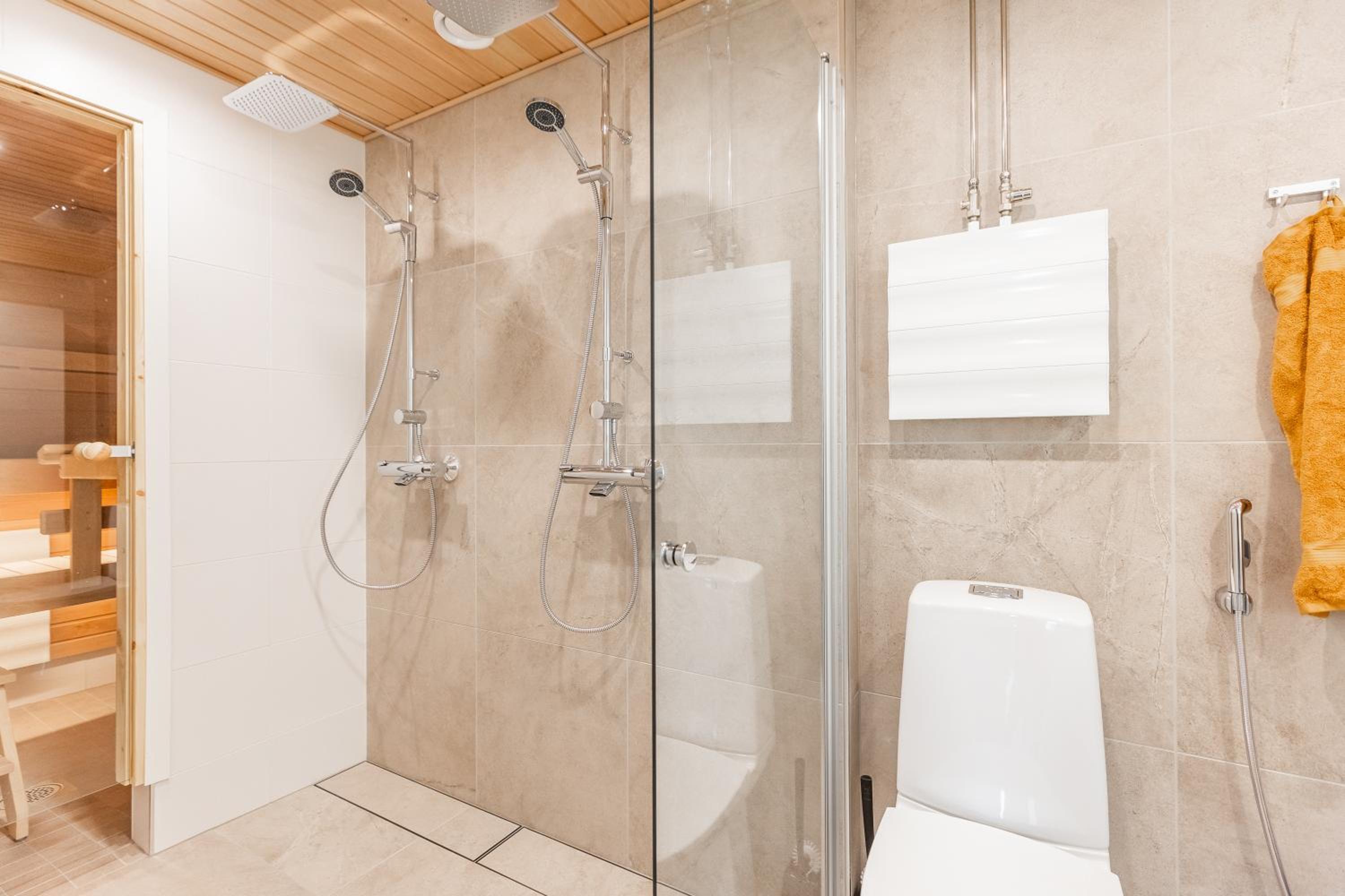 Otava Penthouse, free parking, fast Wi-Fi view 4