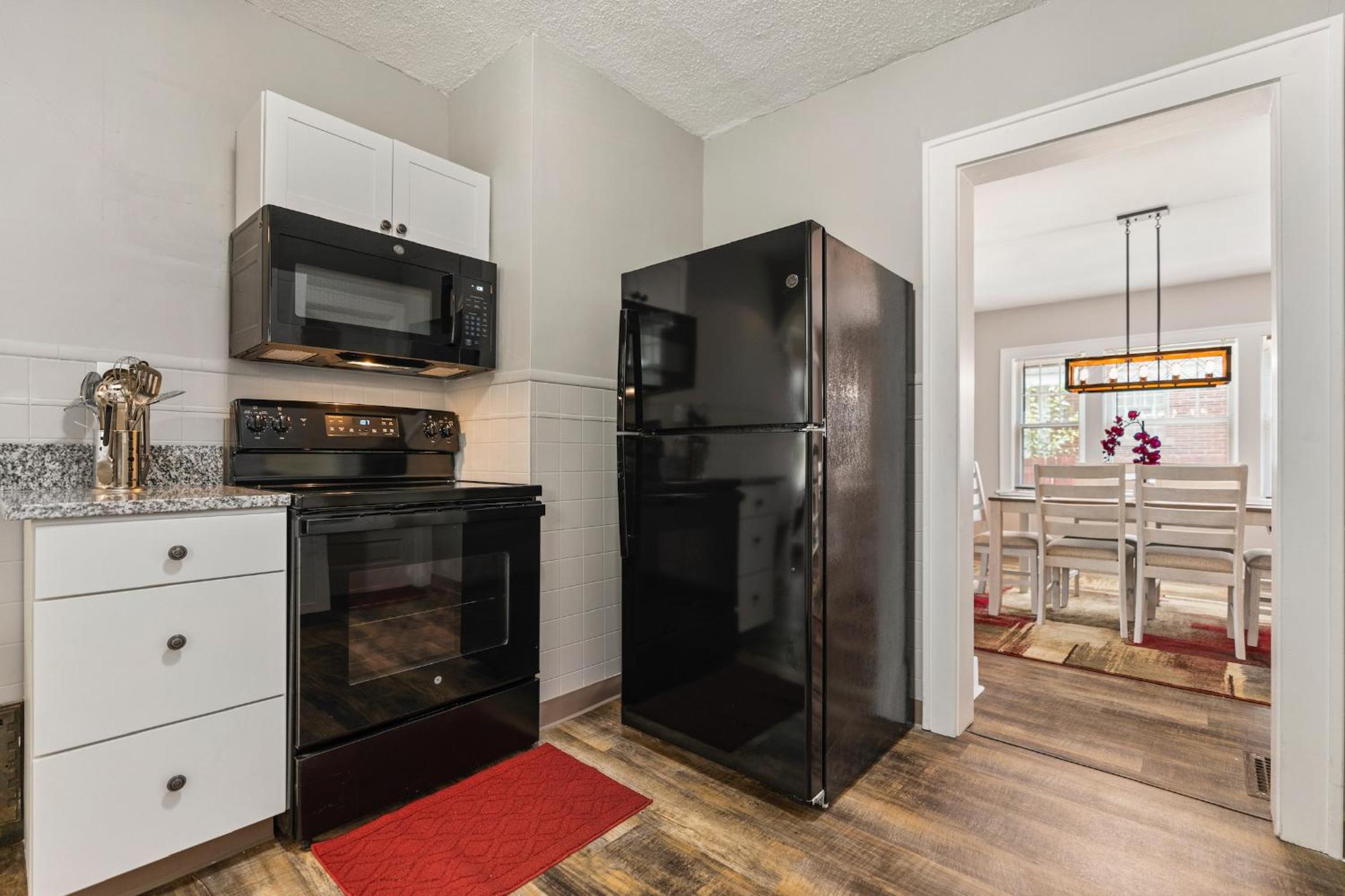 Apartments in the Heart of Canton view 4