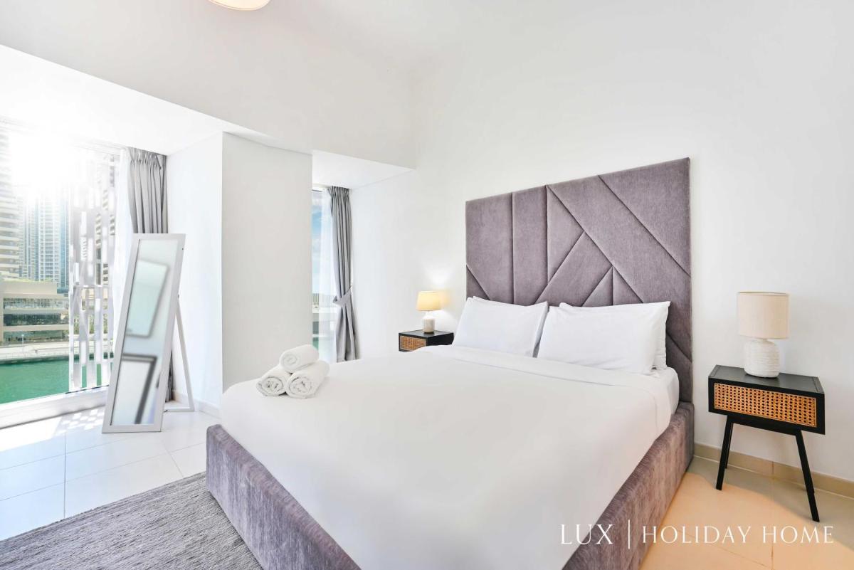 LUX The Cayan Superior Suite in The Dubai Marina
