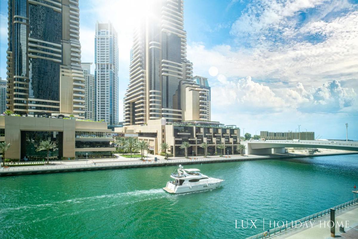 LUX The Cayan Superior Suite in The Dubai Marina