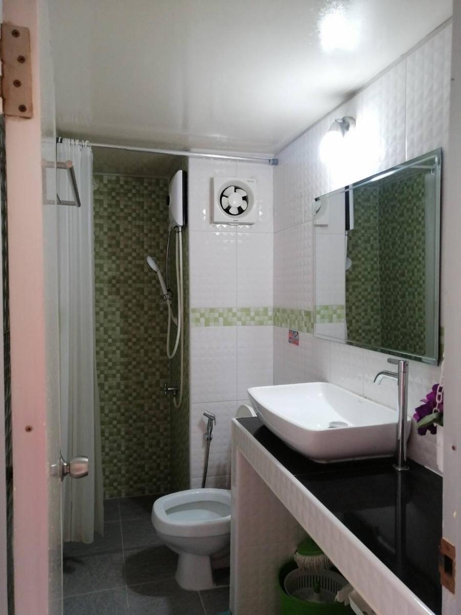 C9 Popula Condo by Prathomlerk view 2