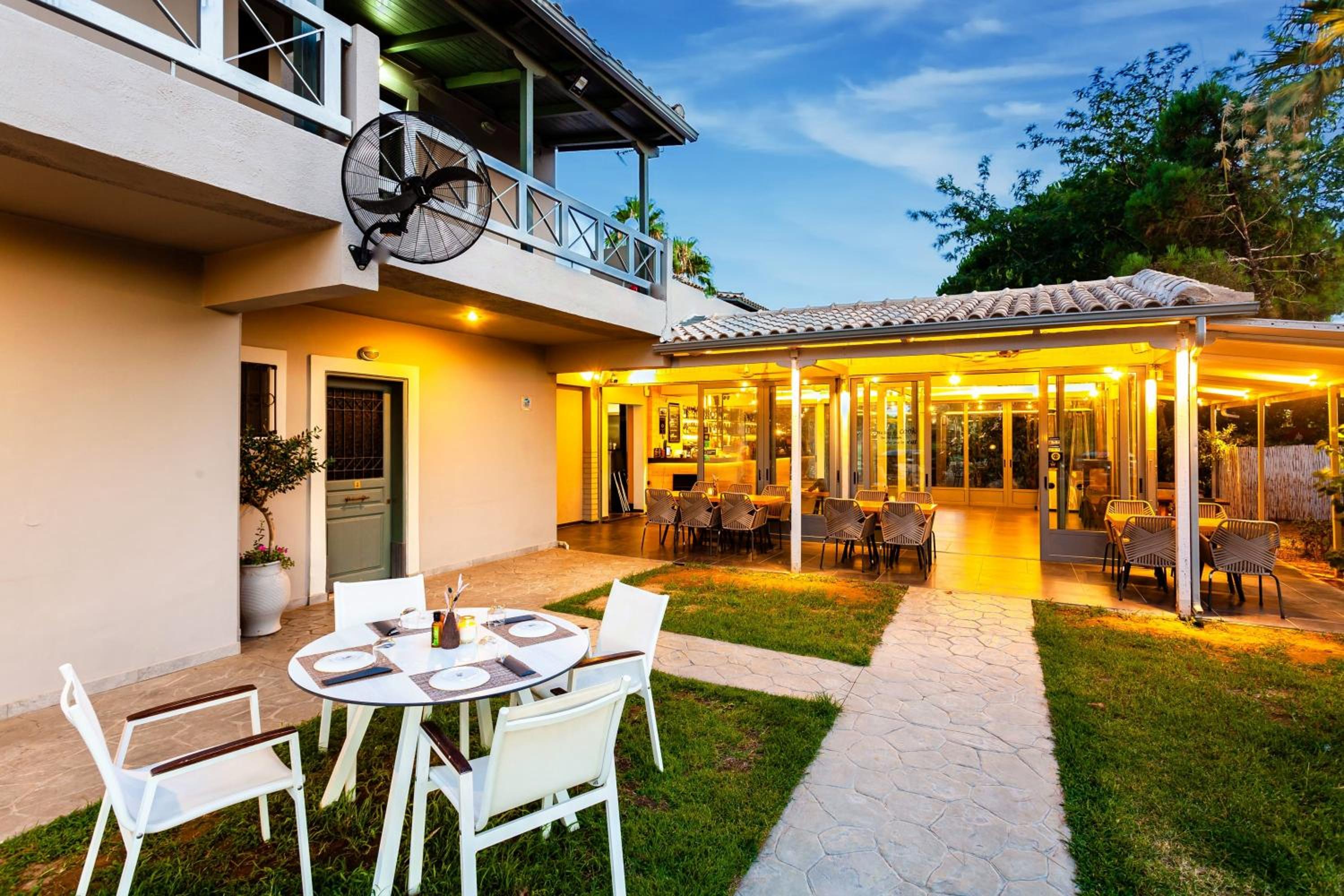 Kalogria Summer Retreats - Seimeio Strofilia, Sunny Vibes view 2