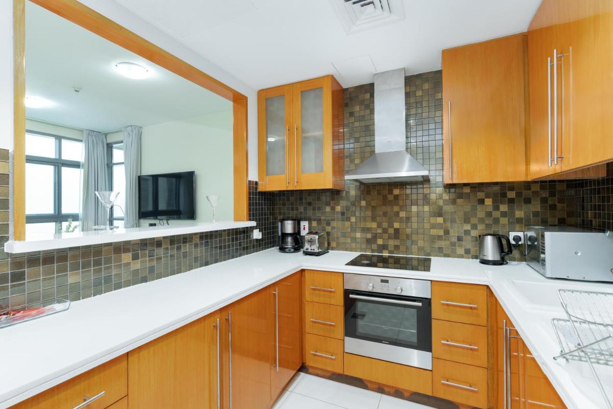 Vacay Lettings - 2BHK with Dubai Marina & Giant Wheel Views