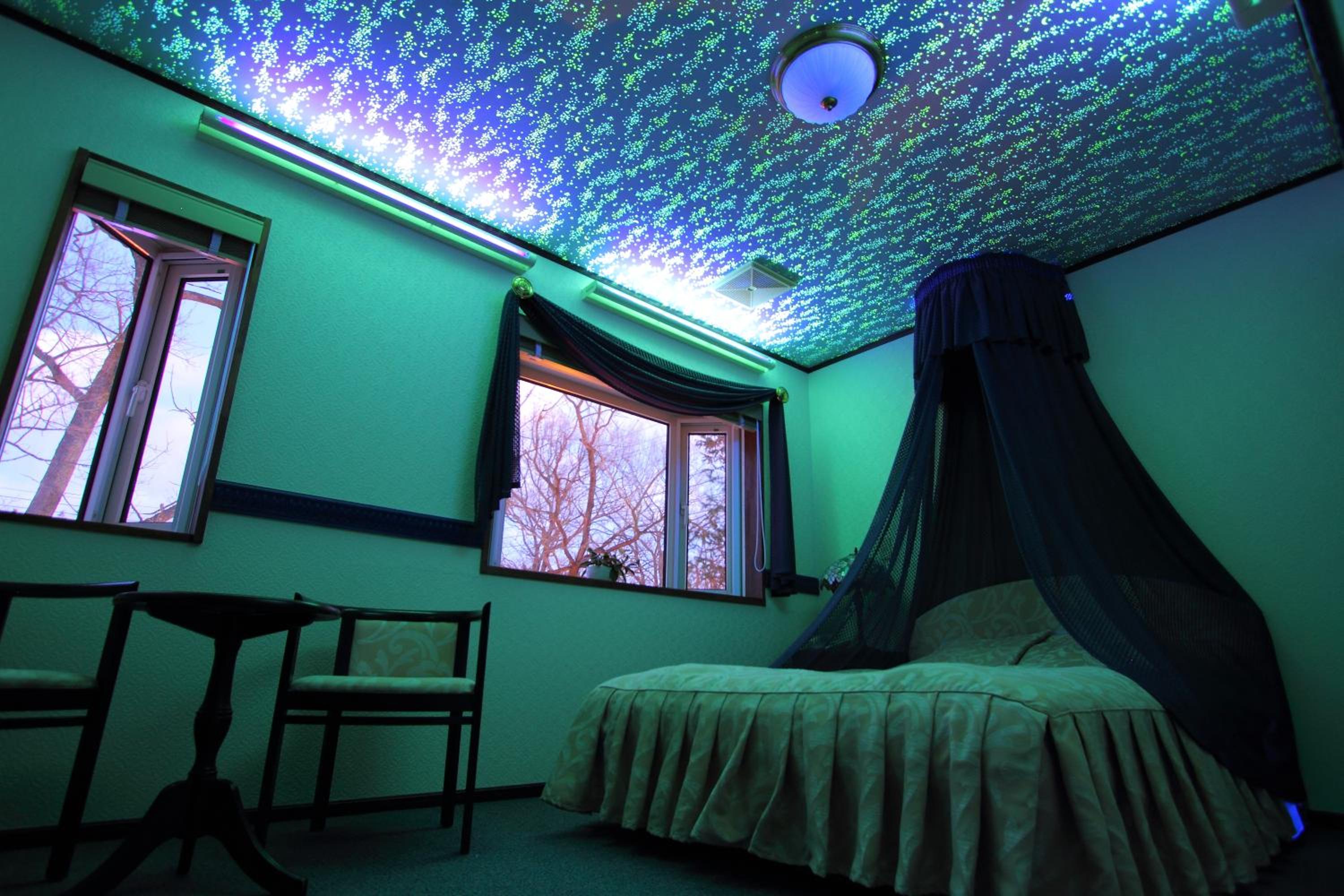 hotel room