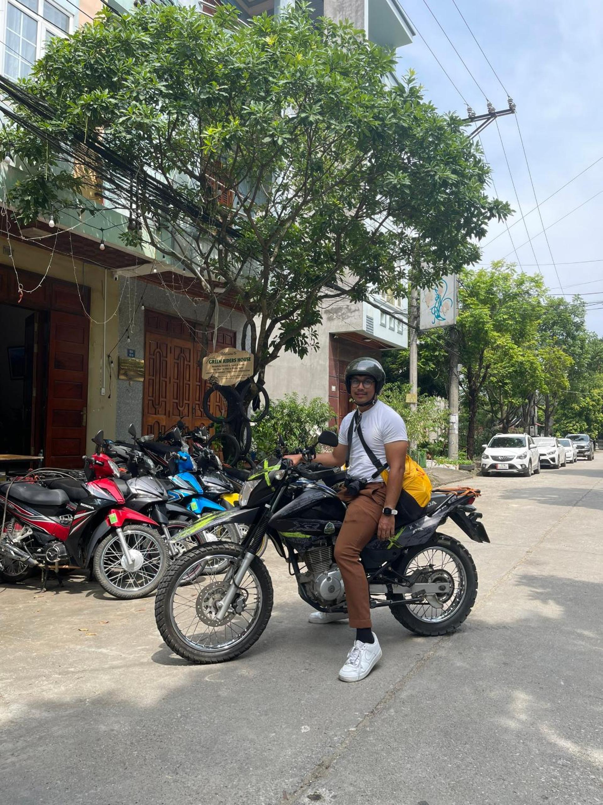 Green Riders House - Motorbike Rental & Tours view 5