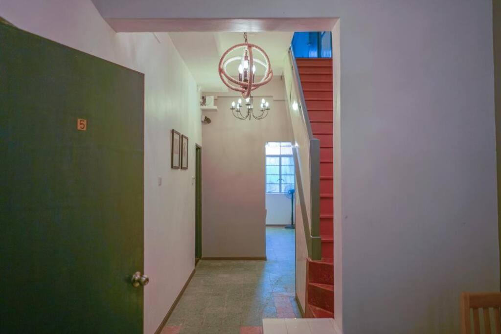 Photo 8