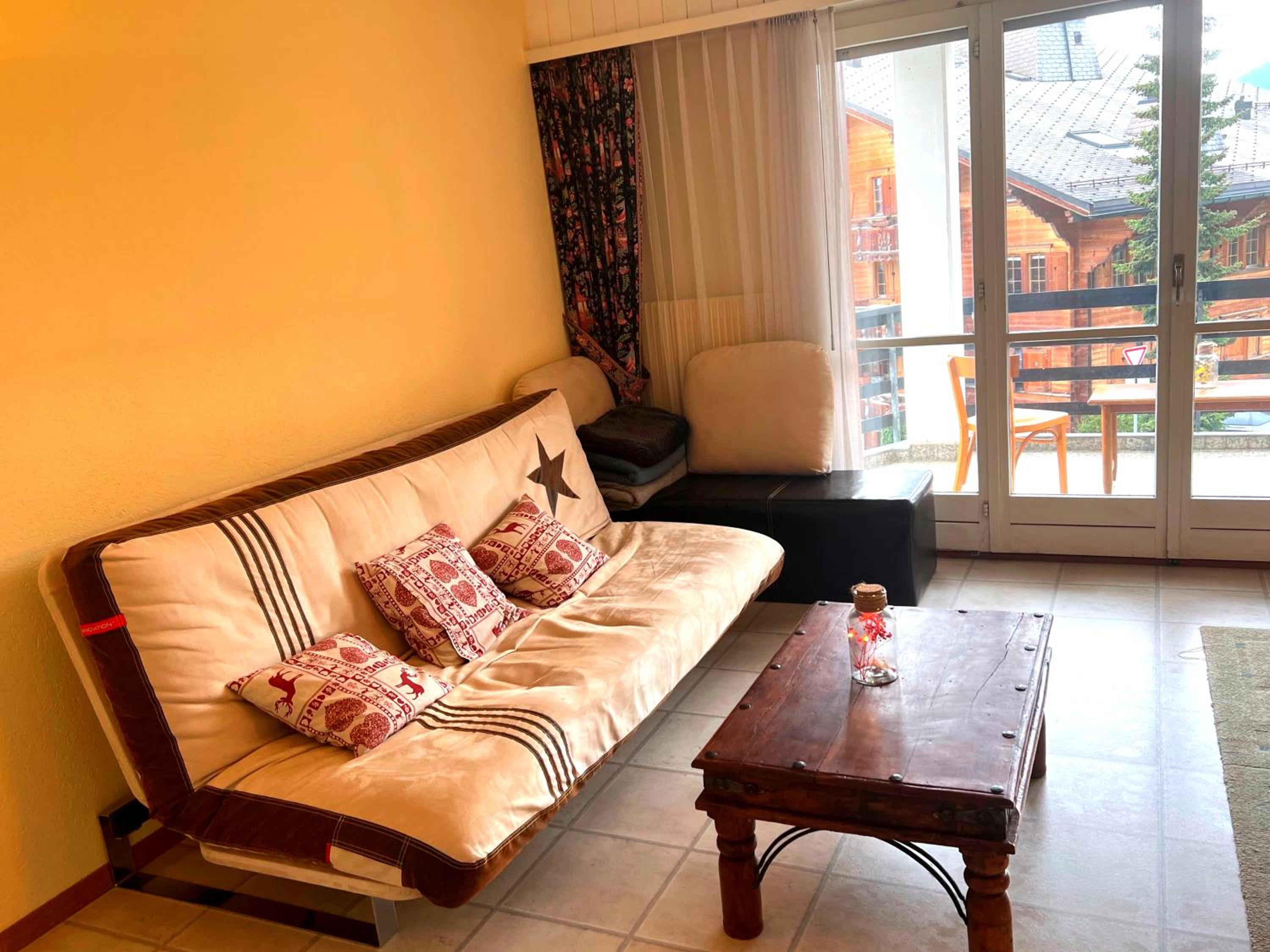 Triplex in Villars Centre with Parking - Totally Renovated