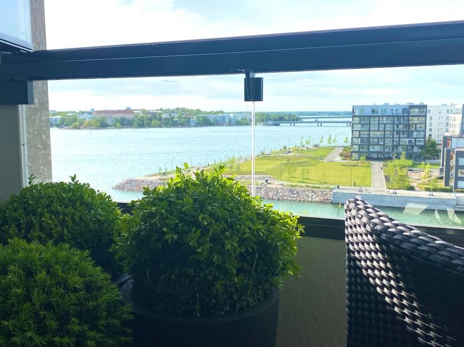 Goldfinger yksiö merinäköalalla 7 krs