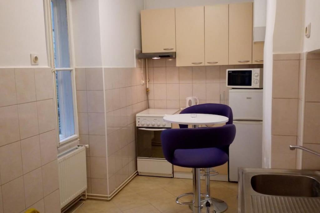 ZAGREB Botanical Garden Budget Apartment