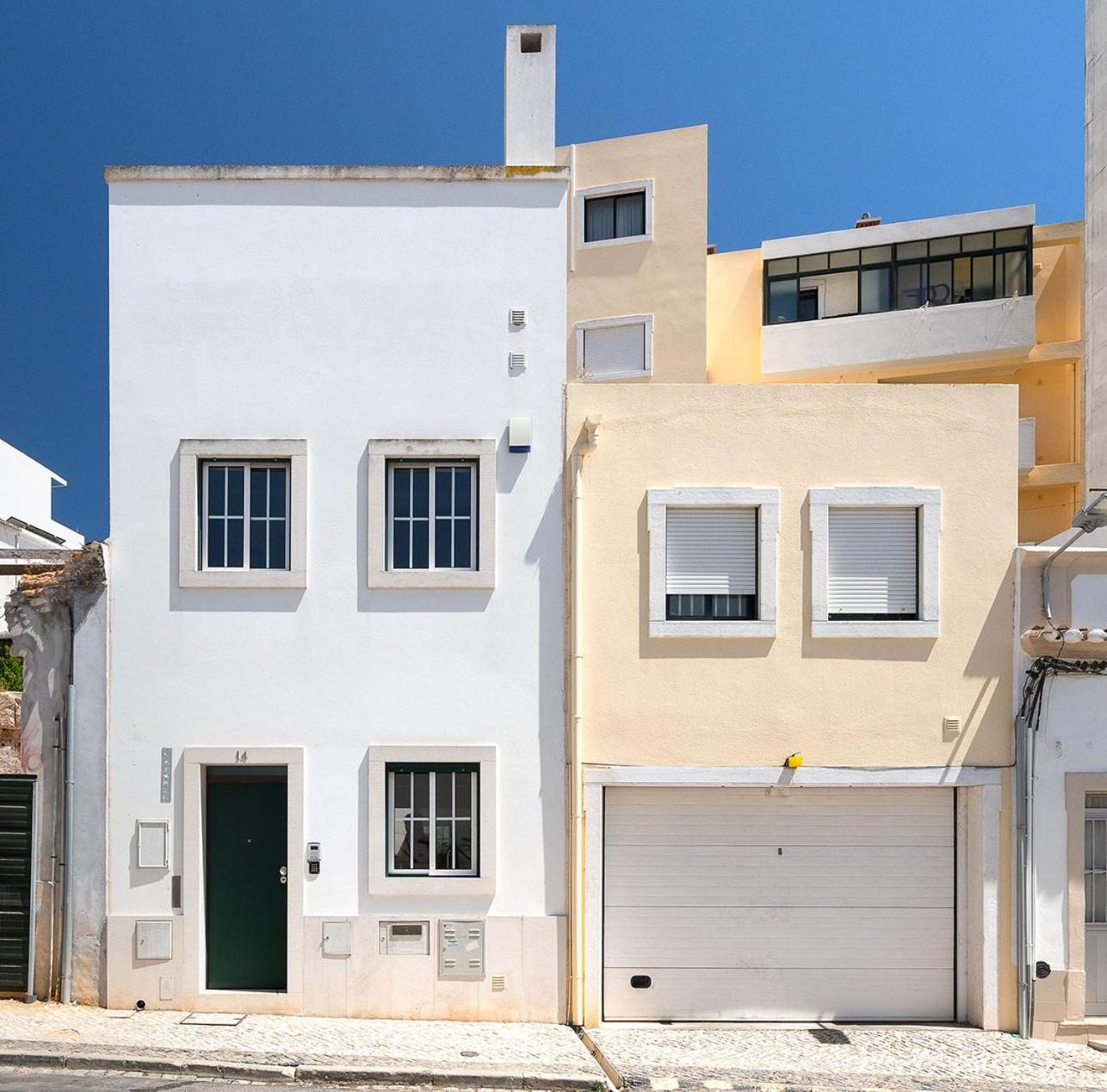 Hotel Downtown Pool House - Image 1