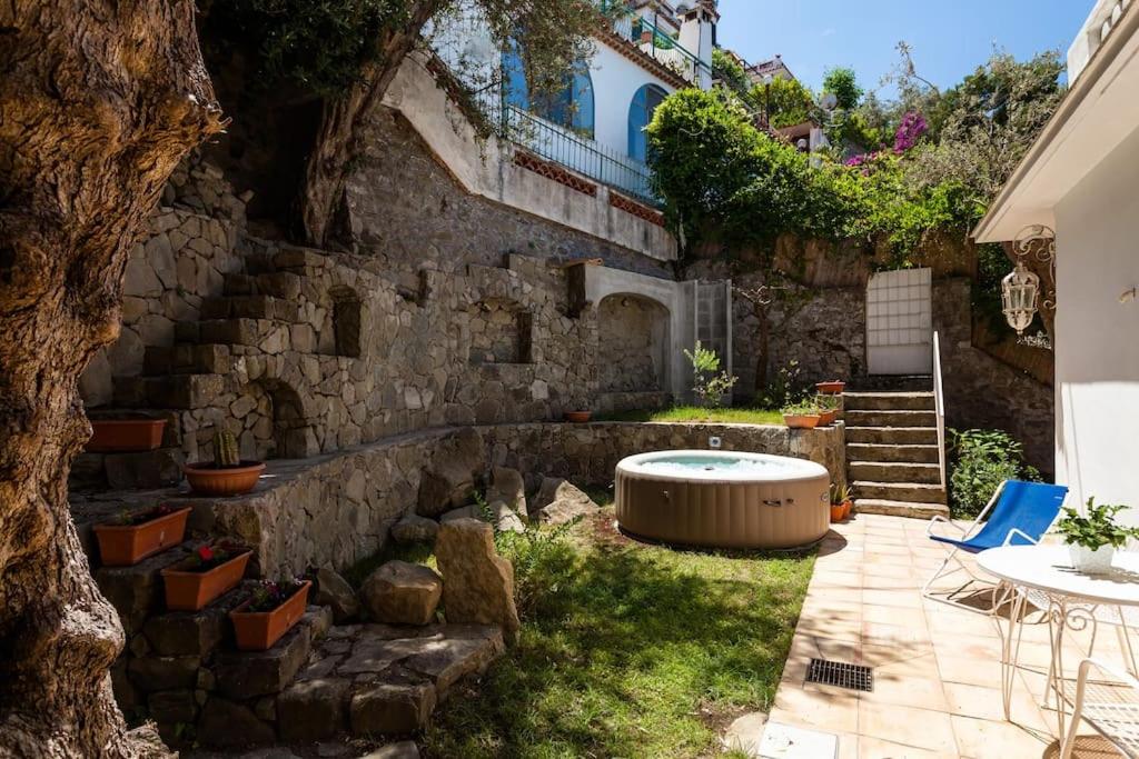 VILLA EDES